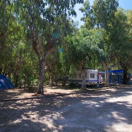 Campeggio Camping Karavomilos
