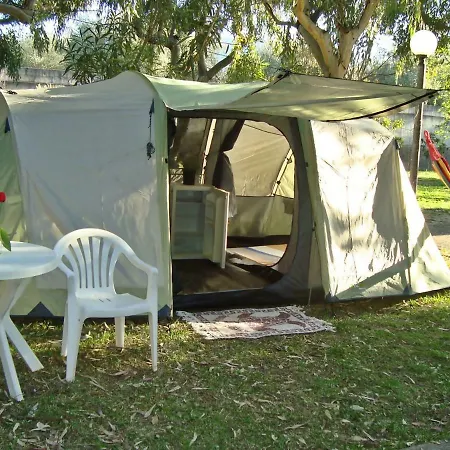 Campeggio Camping Karavomilos Sami (Kefalonia)