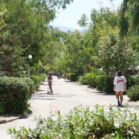 Camping Karavomilos Campsite Sami (Kefalonia)
